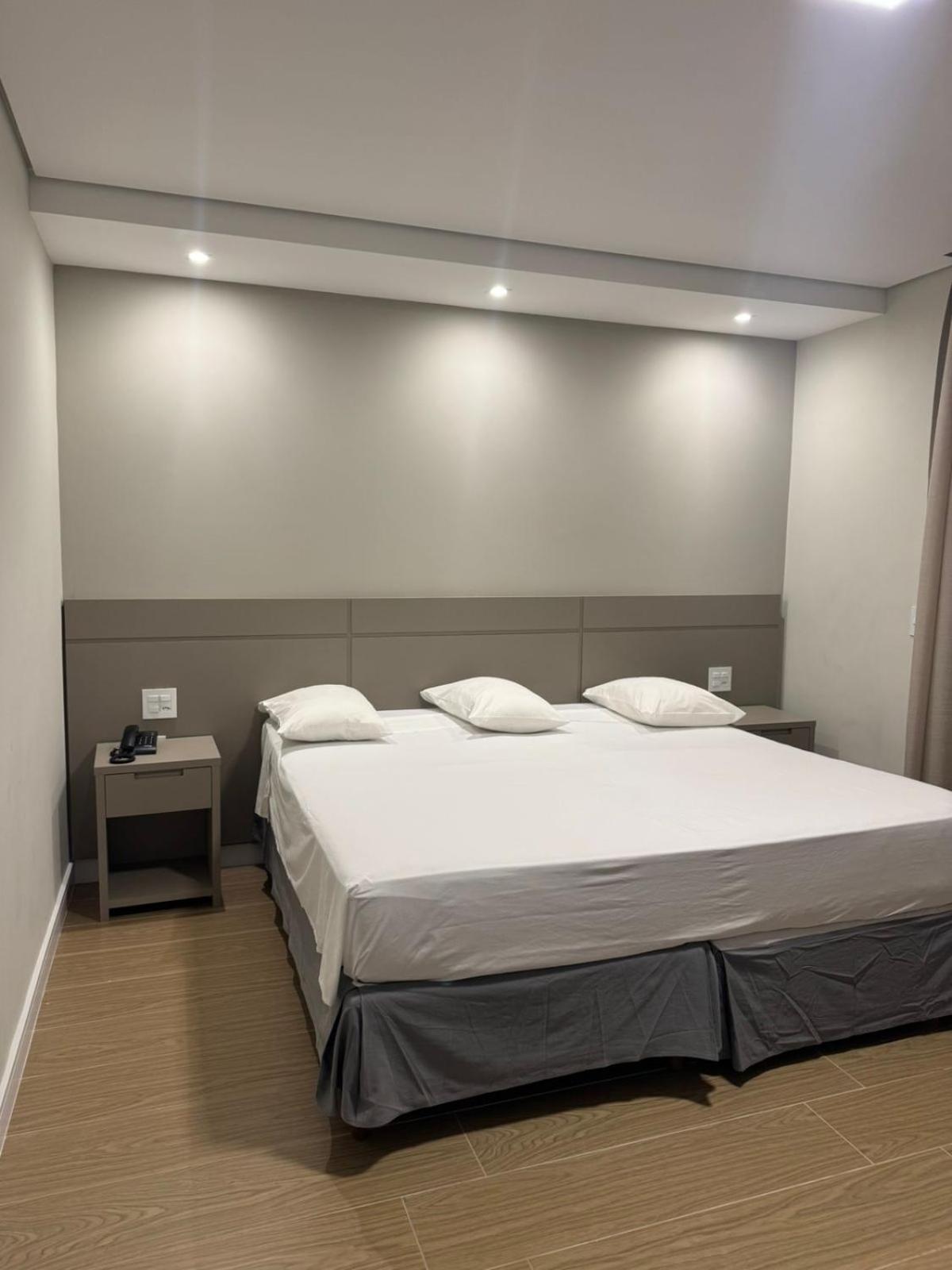 Apartamento Superior com Varanda